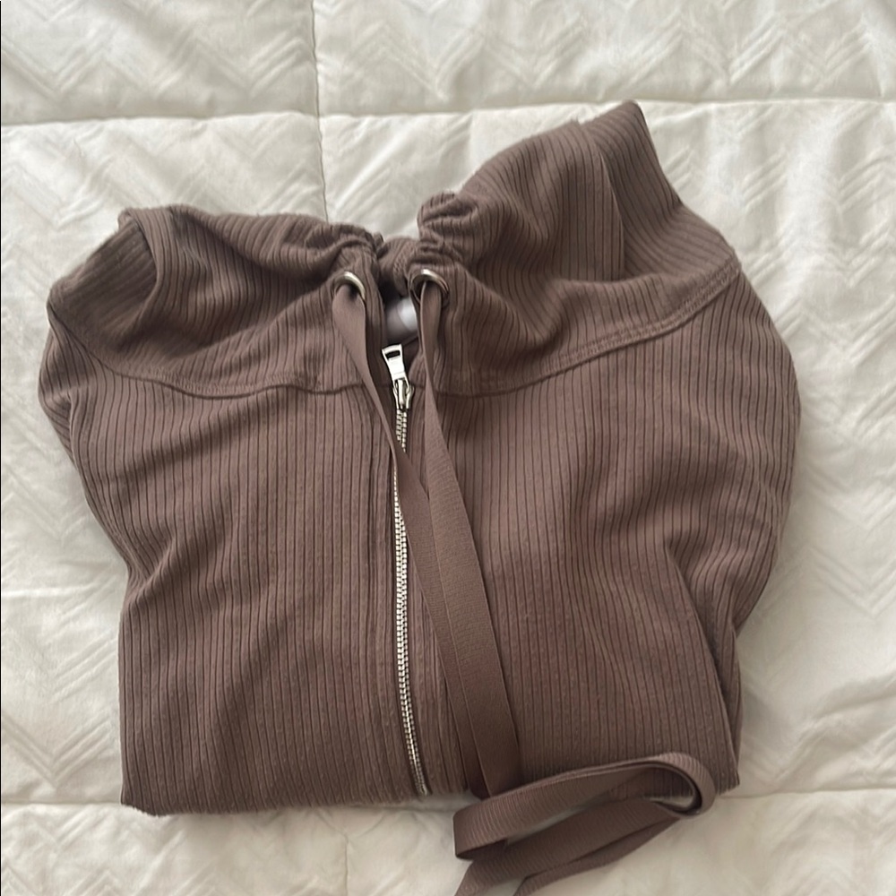Bombshell Sportswear Taupe Ribbed jacket - Picture 4 of 8